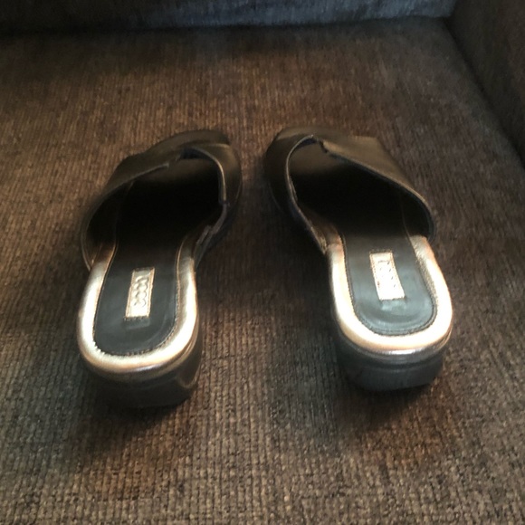 Sandals - Picture 3 of 4